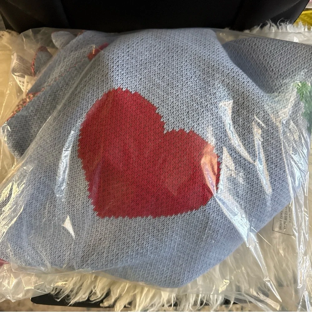 Anthropologie Pale Blue Rose & Heart Knit Throw with Tan Border